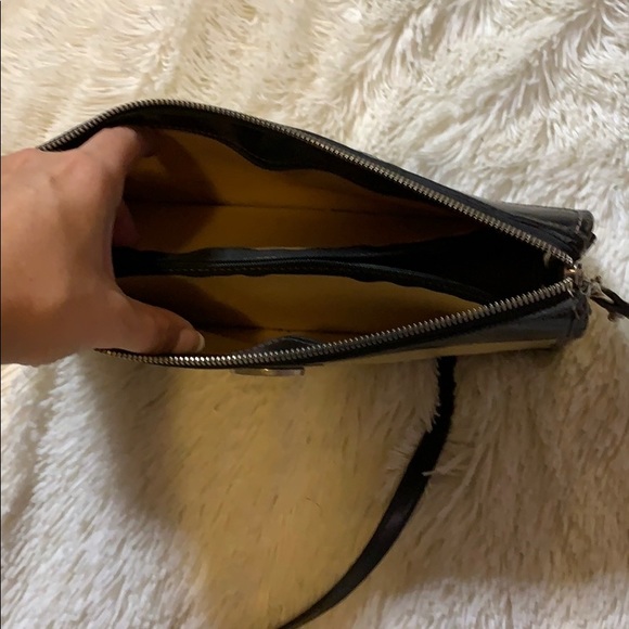 Vintage Dooney & Bourke crossbody bag - Picture 5 of 5